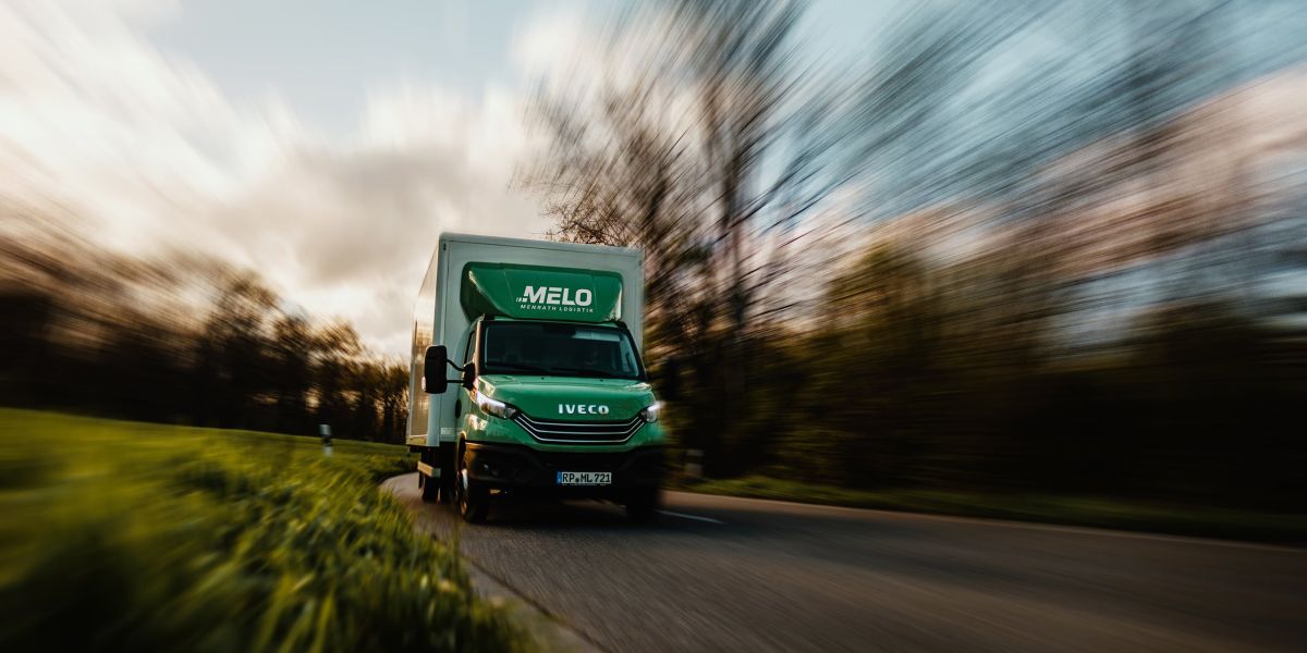 MeLo LKW auf einer Strasse